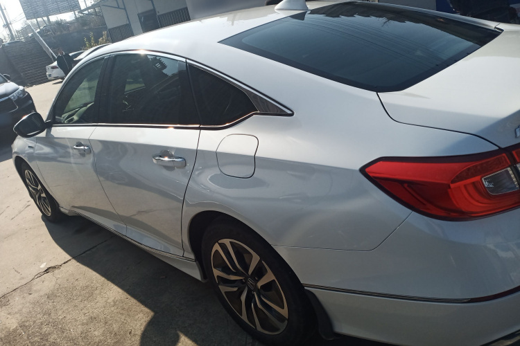 本田 雅阁 2018款 锐·混动 2.0L 锐领版 国VI车身外观4