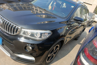 SWM斯威汽车 SWM斯威X7 2017款 1.5T 自动智享型 7座