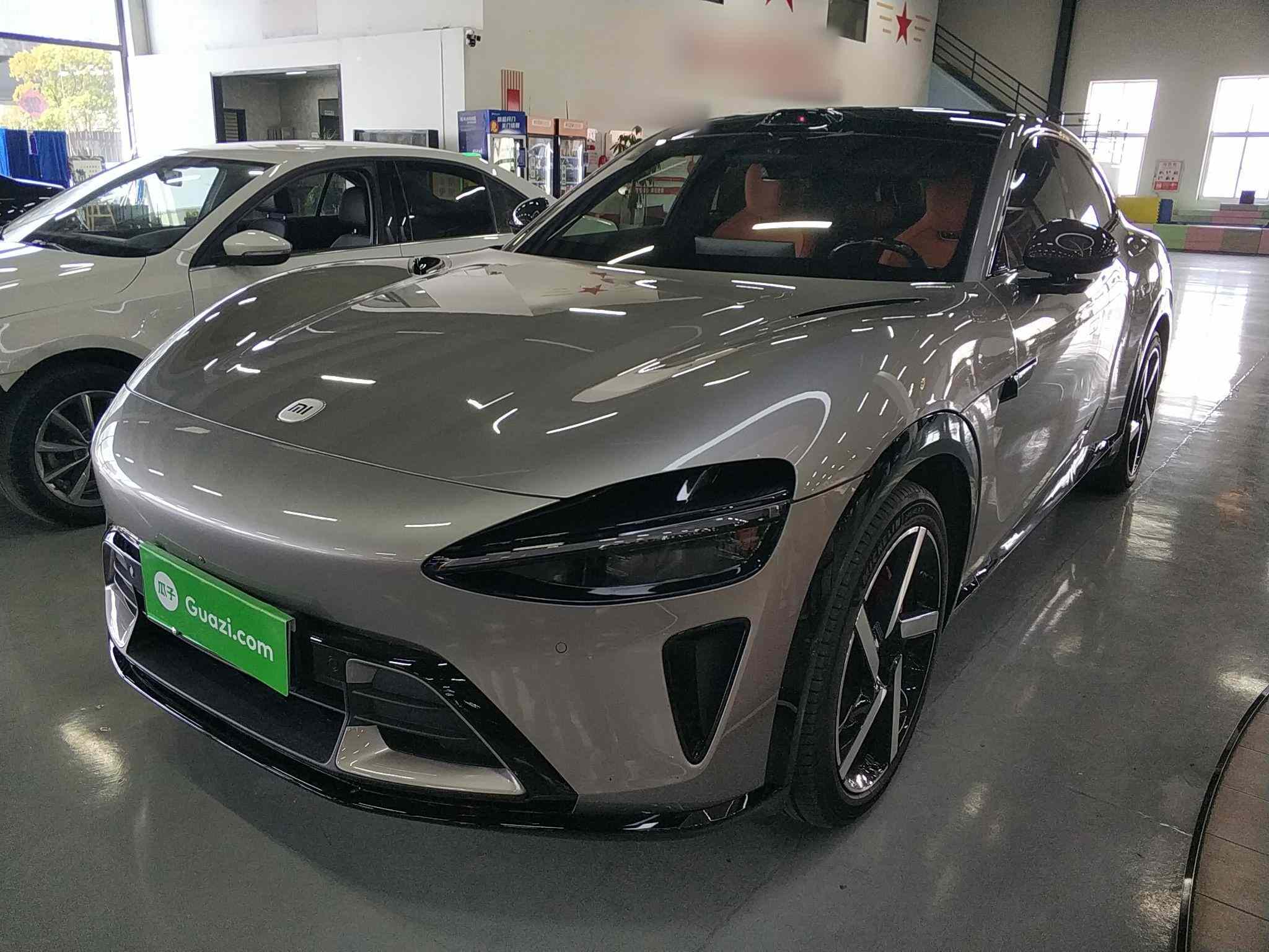 小米汽车 小米YU7 2025款 超长续航高性能四驱Max版(2)