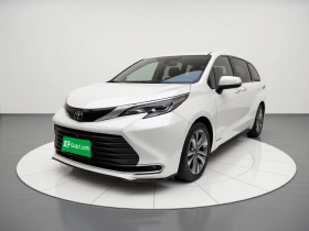 丰田 赛那SIENNA 2023款 2.5L混动 尊贵版