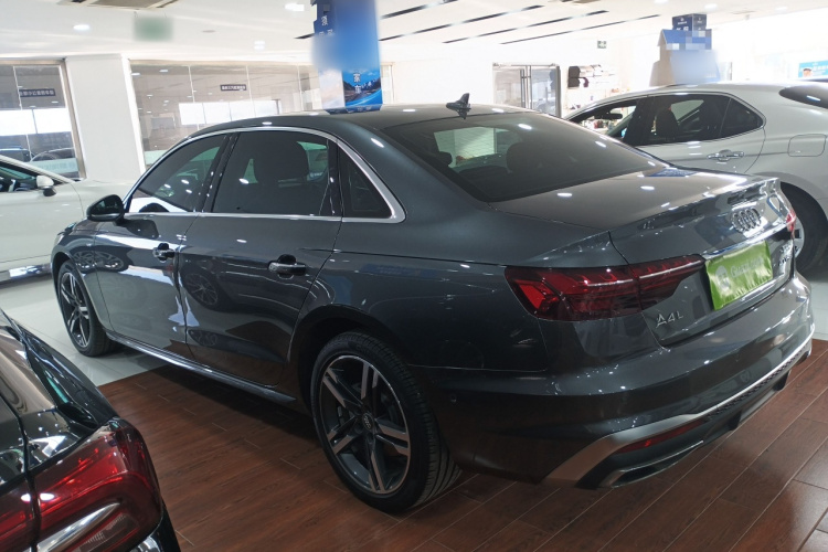 奥迪A4L 2020款 40 TFSI 豪华动感型车身外观6003