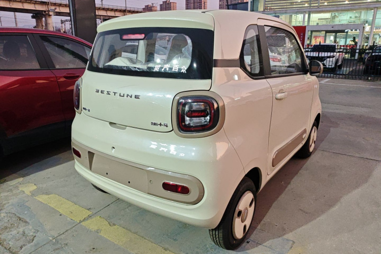 奔腾小马 2026款 222km 炫彩马车身外观7