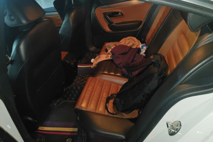 一汽-大众CC 2013款 2.0TSI 豪华型中控内饰21