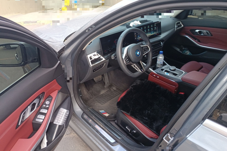 宝马i3 2025款 eDrive 35 L中控内饰20