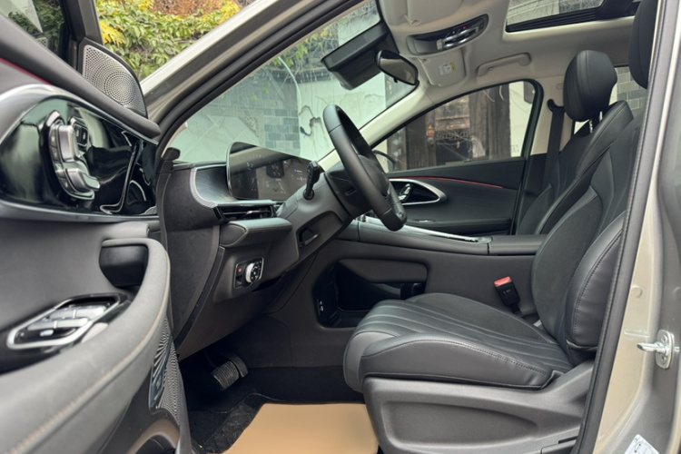 星途凌云 2024款 300T 两驱星耀版中控内饰7003