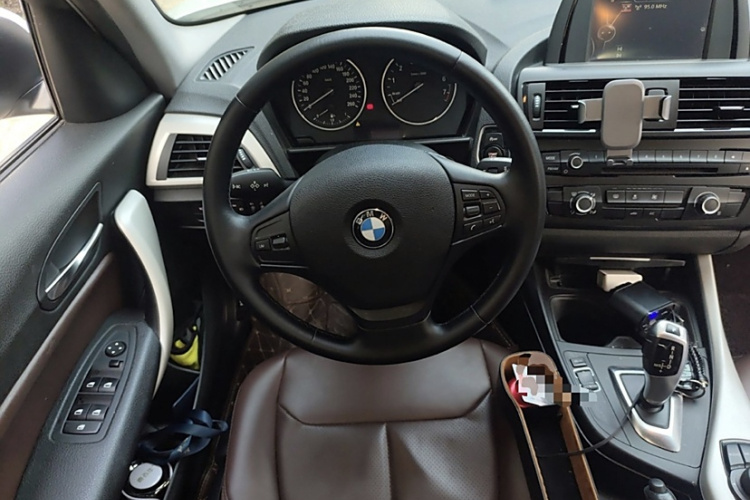 宝马1系(进口) 2013款 改款 116i 领先型局部细节36