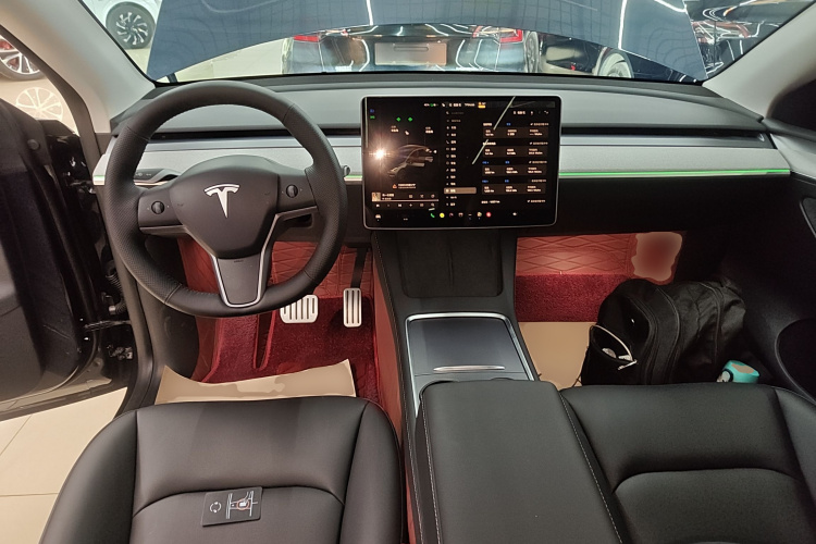 特斯拉 Model Y 2024款 后轮驱动版中控内饰12