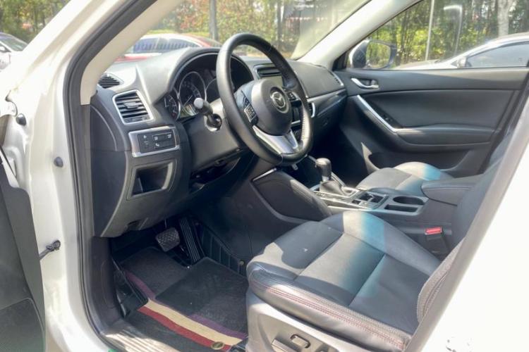 马自达CX-5 2015款 2.5L 自动四驱尊贵型中控内饰7002