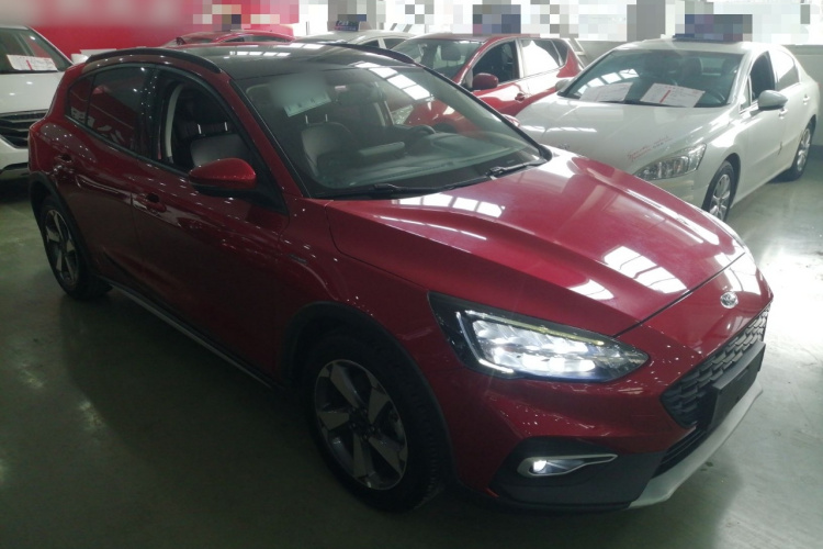 福特 福克斯Active 2021款 EcoBoost 180 自动劲潮型车身外观6002