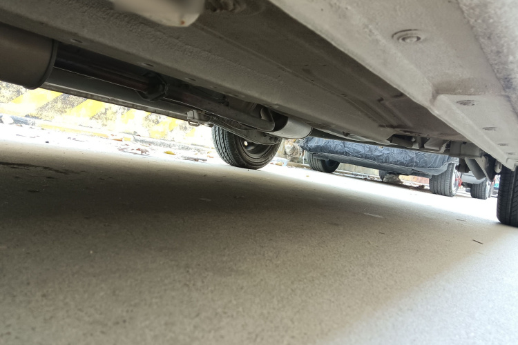 铃木 奥拓 2013款 改款 1.0L 手动舒适型局部细节9004