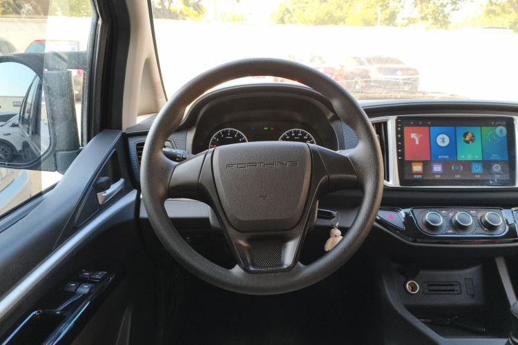 东风风行 菱智 2023款 M5L 1.6L 基本型 5座中控内饰13