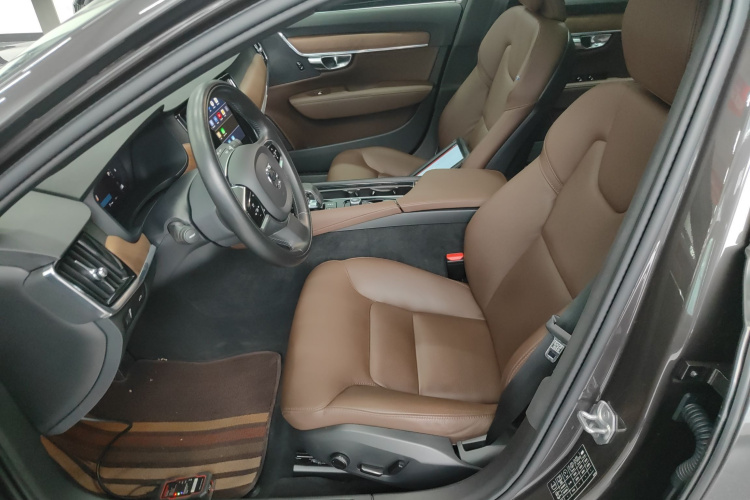 沃尔沃S90 2022款 B5 智逸豪华版中控内饰19