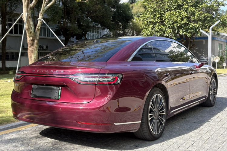 鸿蒙智行 享界S9 2024款 纯电 Ultra 四驱旗舰版车身外观6007