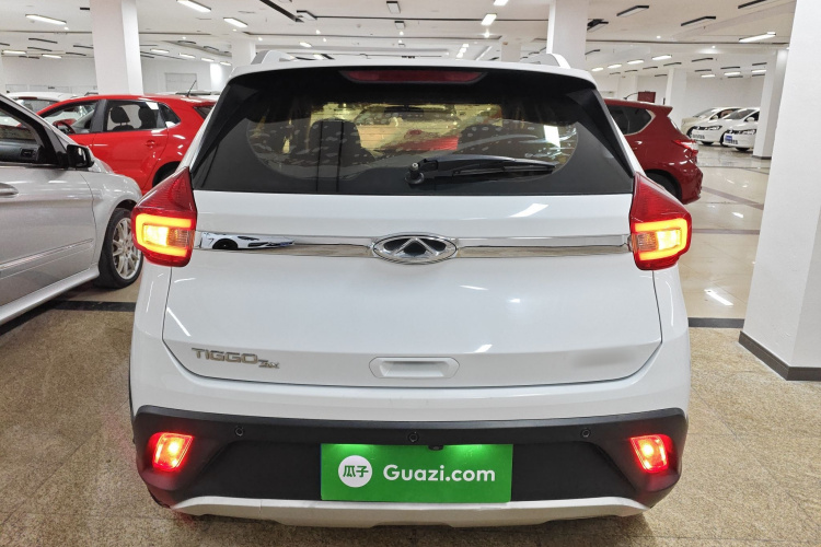 奇瑞 瑞虎3X 2017款 1.5L 手动时尚版车身外观6