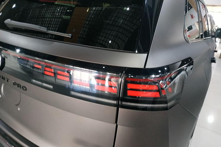 大众 2025款 途昂 Pro 450TSI 四驱登峰版车身外观9