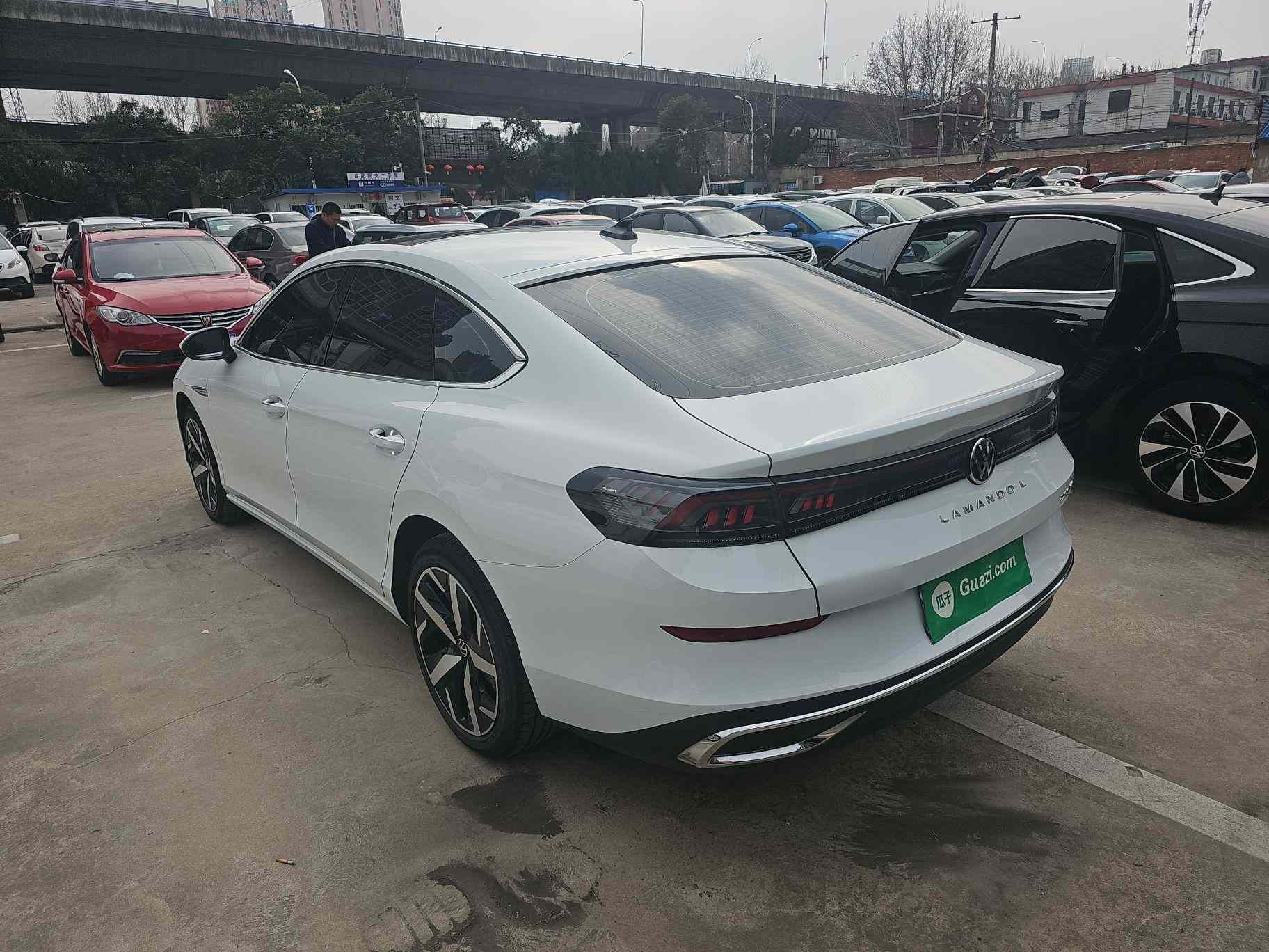 大众 2024款 凌渡L 280TSI DSG酷辣版(3)
