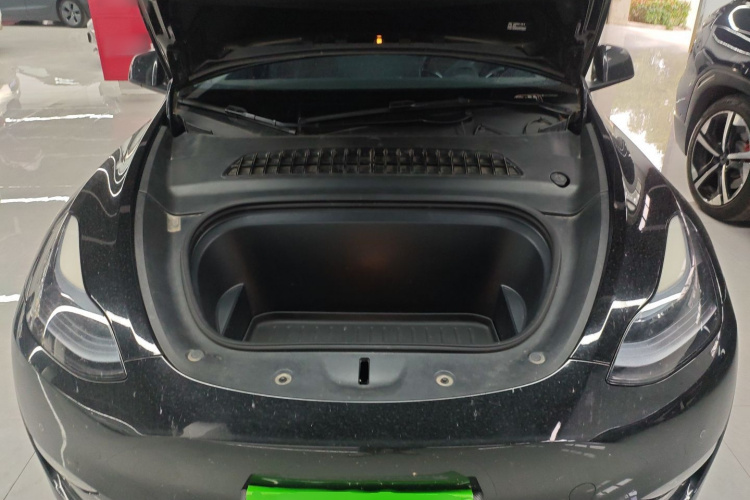 特斯拉 Model Y 2023款 长续航全轮驱动版局部细节24