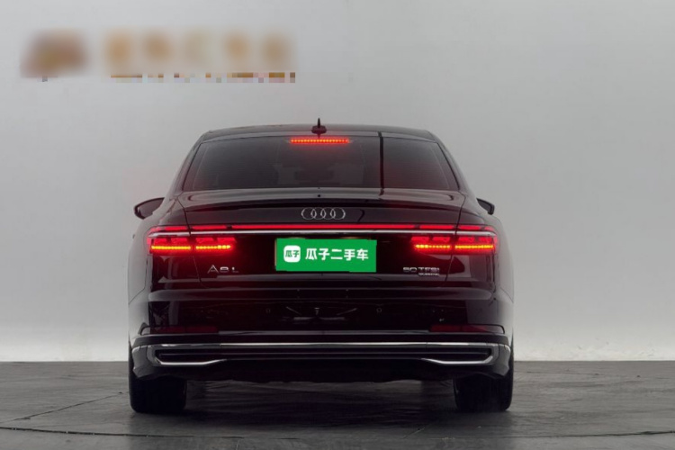 奥迪A8 2023款 A8L 45 TFSI quattro 豪华型车身外观6