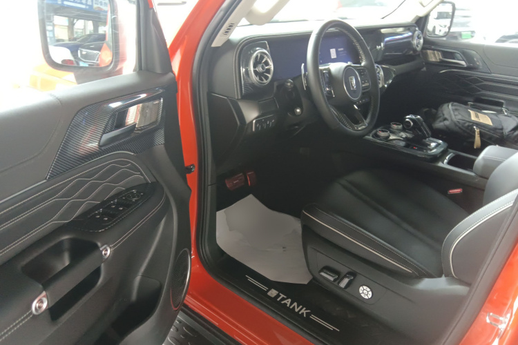 坦克300 2024款 2.0T 征服者中控内饰20