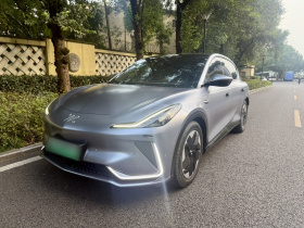 智己汽车 智己LS7 2023款 90kWh Elite后驱版