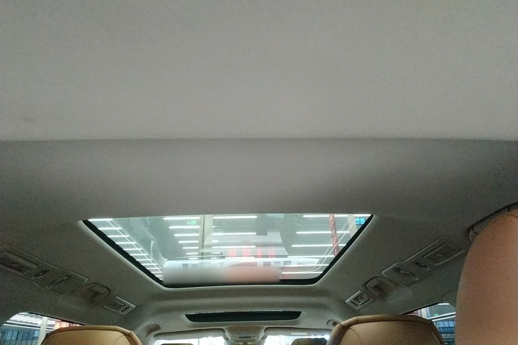 腾势D9 2022款 DM-i 970 四驱尊荣型中控内饰22