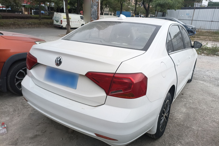 大众 捷达 2017款 1.5L 自动时尚型车身外观7