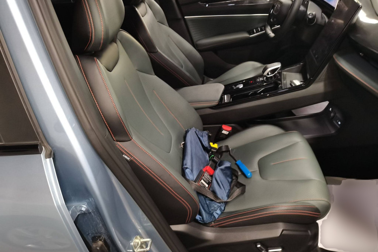 吉利汽车 博越 2024款 1.5TD 智尊版中控内饰41