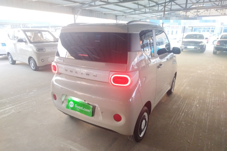 五菱汽车 宏光MINIEV 2024款 第三代 215km 青春版车身外观7