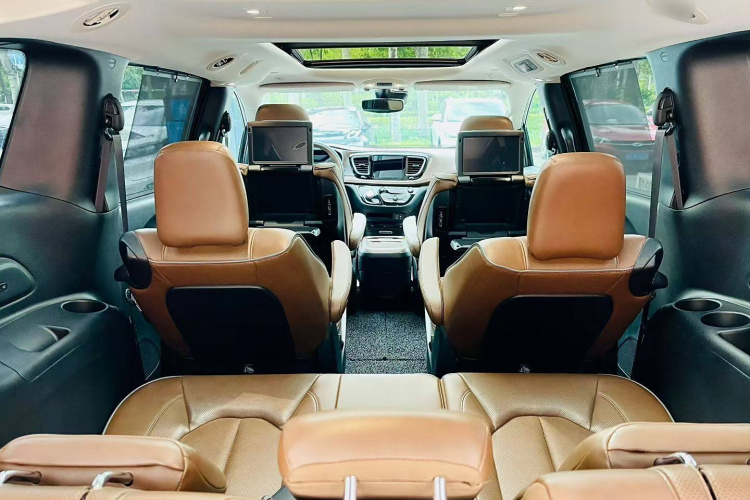 克莱斯勒 大捷龙(进口) 2017款 3.6L 尊享版中控内饰7004