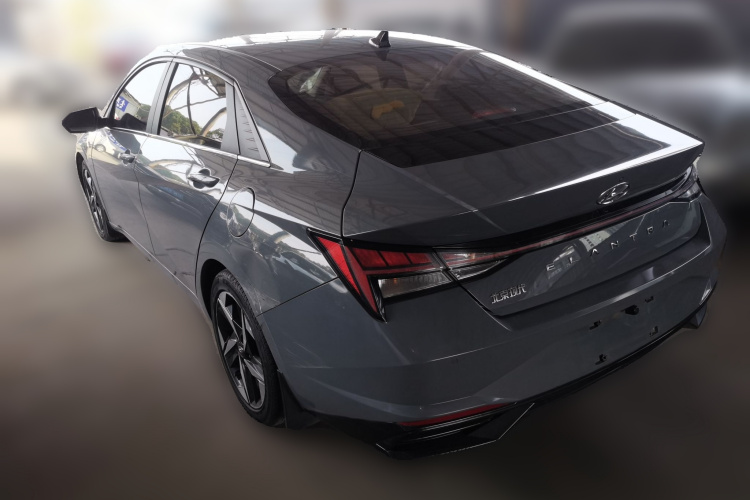 现代 伊兰特 2021款 1.5L CVT LUX尊贵版车身外观5