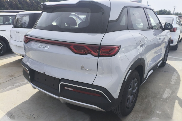 比亚迪 元UP 2025款 301KM 领航型车身外观6004