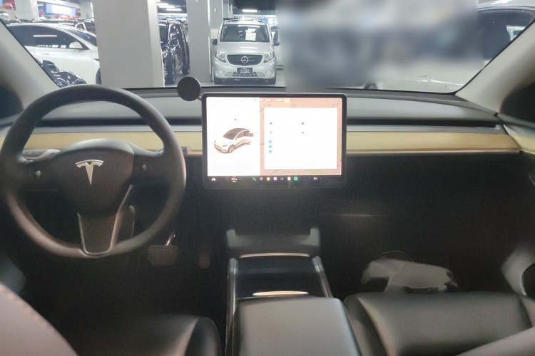 特斯拉 Model Y 2022款 改款 后轮驱动版中控内饰7002