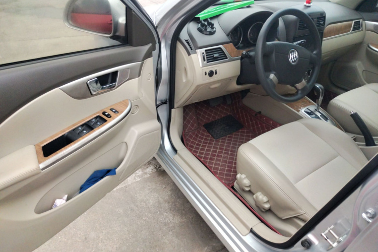 别克 凯越 2015款 1.5L 自动经典型中控内饰7003