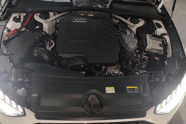 奥迪A4L 2025款 200万辆悦享版 40 TFSI 豪华动感型局部细节24