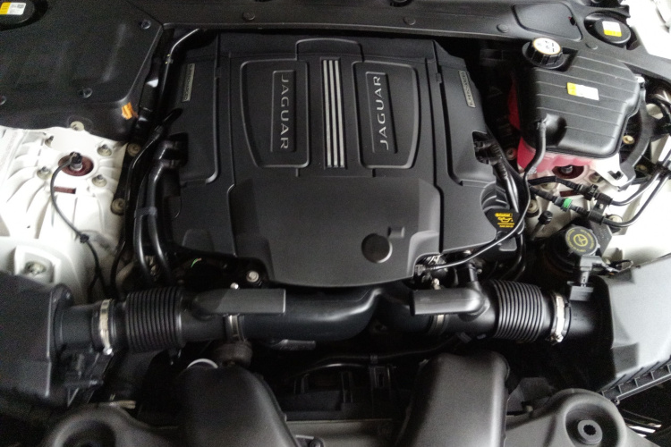 捷豹XJ 2015款 XJL 3.0 SC 典雅商务80周年典藏版局部细节24