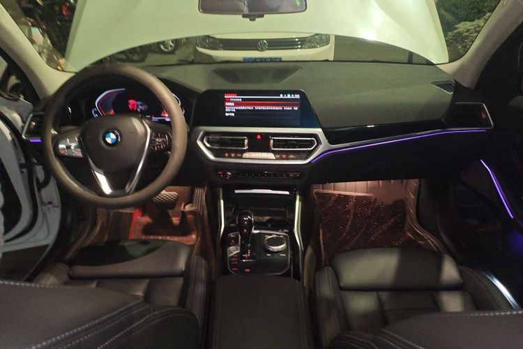 宝马3系 2020款 325Li 首发版中控内饰7002