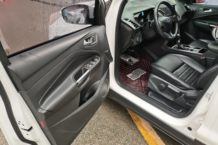 福特 翼虎 2017款 EcoBoost 180 两驱精翼型中控内饰20