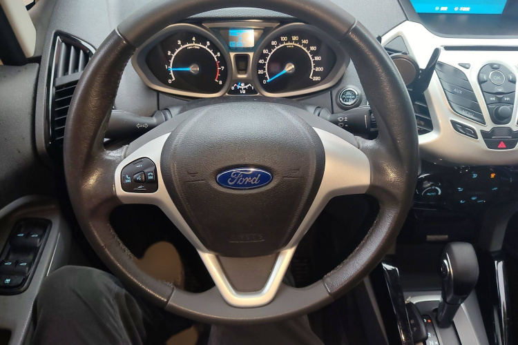 福特 翼搏 2013款 1.5L 自动尊贵型局部细节13