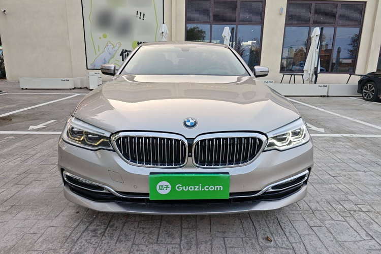 宝马5系 2018款 530Li 尊享型 豪华套装车身外观6001