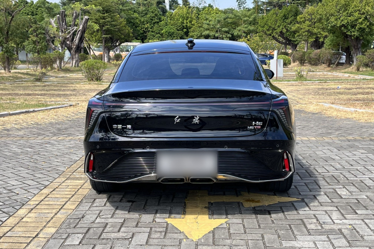 红旗H6 2023款 2.0T 致逸版车身外观6004