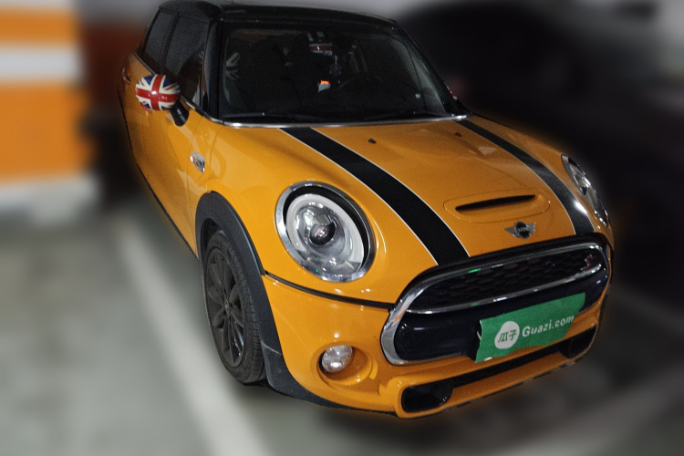 MINI 2016款 2.0T COOPER S 先锋派 五门版车身外观6002