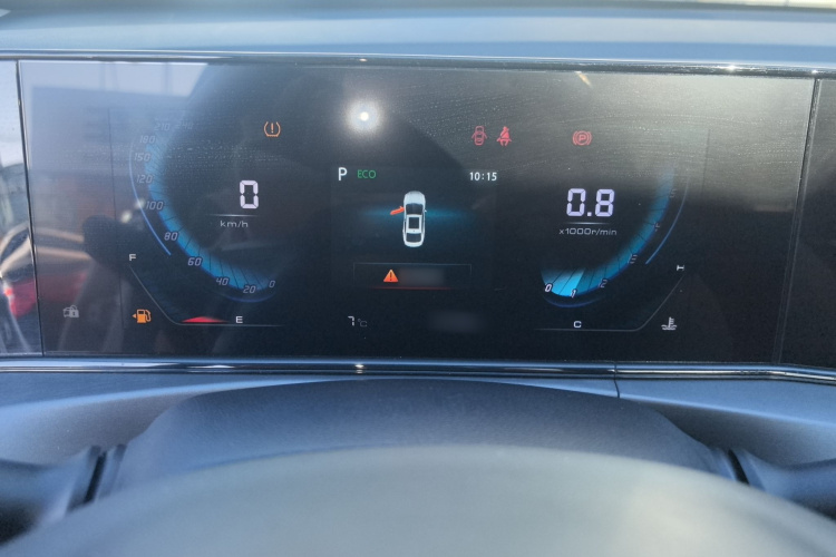 长安 逸动 2021款 PLUS 蓝鲸NE 1.4T GDI DCT尊贵型局部细节14