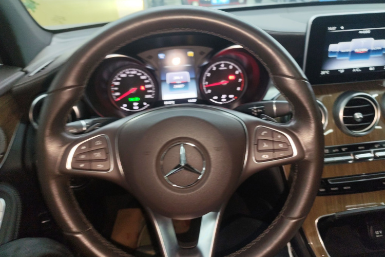 奔驰GLC轿跑 2019款 改款 GLC 260 4MATIC 轿跑SUV局部细节13