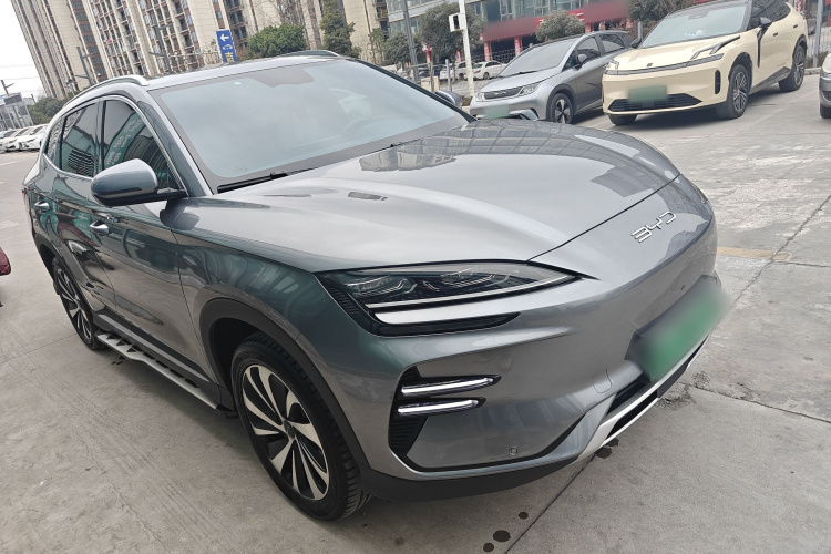 比亚迪 宋PLUS新能源 2023款 冠军版 EV 520KM 尊贵型车身外观6004