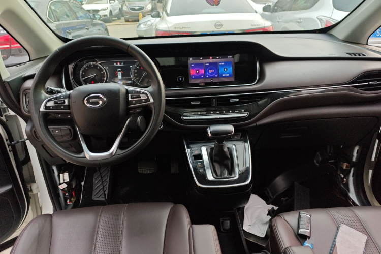 广汽传祺 传祺M6 2019款 270T 自动豪华版（七座）国V中控内饰12