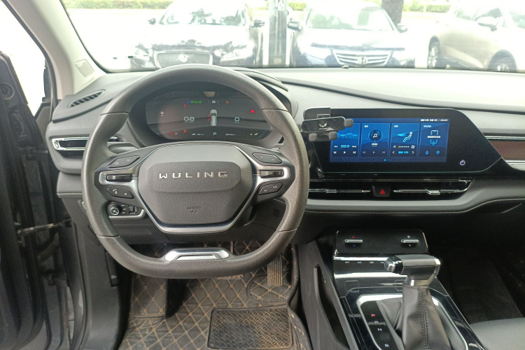 五菱汽车 五菱凯捷 2020款 1.5T CVT尊贵型中控内饰12