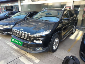 Jeep 自由光 2016款 2.4L 领先版