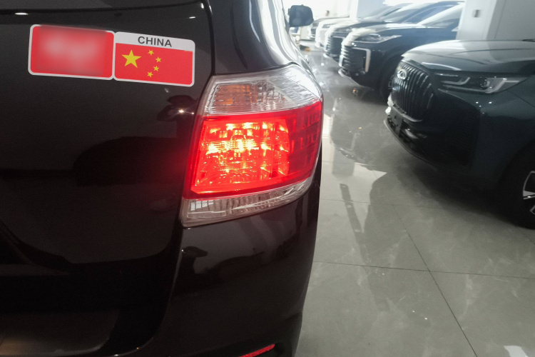 丰田 汉兰达 2012款 2.7L 两驱5座精英版车身外观6001