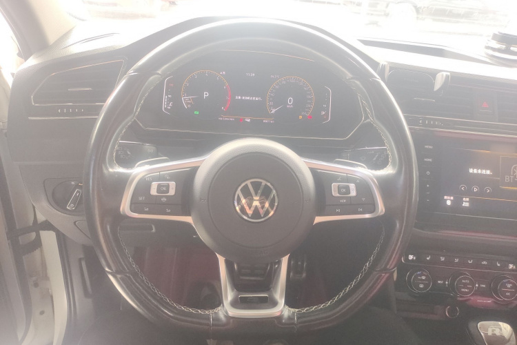 大众 途观L 2021款 330TSI 自动两驱R-Line越享版中控内饰13