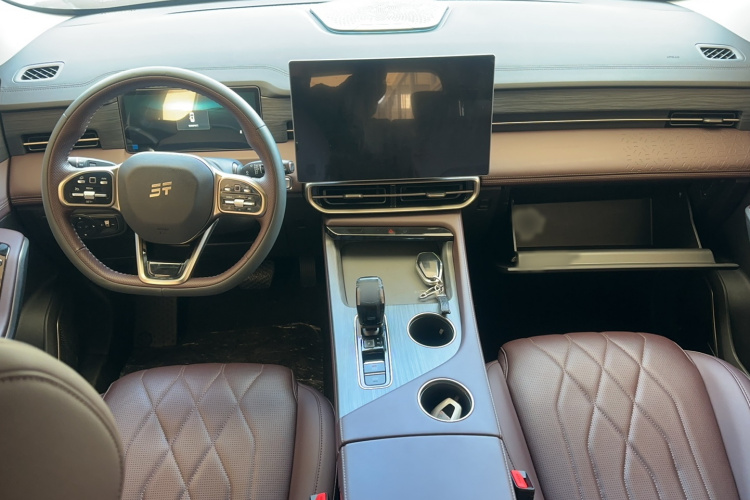 捷途X90 PRO 2024款 2.0T DCT豪华版 5座中控内饰7003